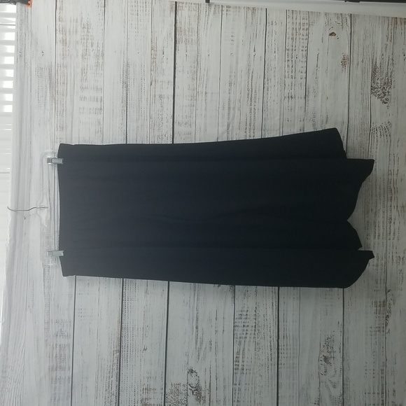 Shein Black Wide Legged Capris W Gold buttons - Picture 5 of 8